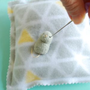 needle felted mouse pattern instructions